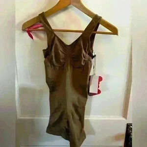 Yitty shaping bodysuit
